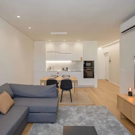 Liiiving In - Mercatus C Apartman