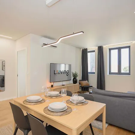 Apartman Liiiving In - Mercatus C *
