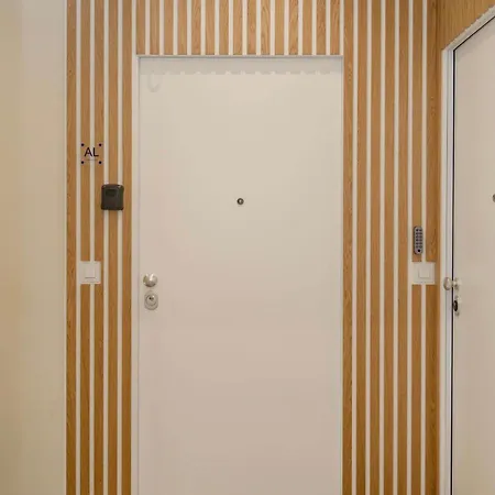 Liiiving In - Mercatus C Apartman *